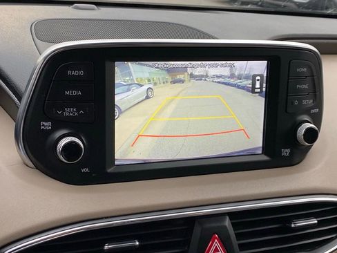 Used 2020 Hyundai Santa Fe SEL image 17