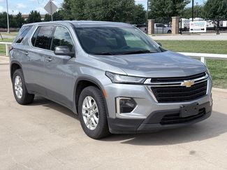 Used 2023 Chevrolet Traverse LS FWD video 1