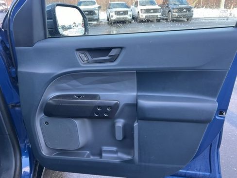 Used 2024 Ford Maverick Lariat w/ Black Appearance Package image 10