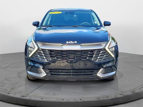 Used 2023 Kia Sportage LX FWD image 2
