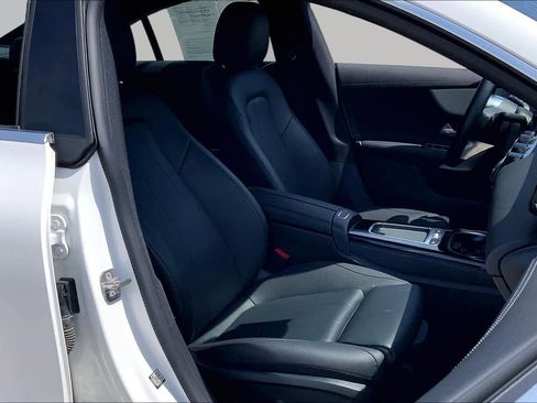 Used 2025 Mercedes-Benz CLA 250 image 9