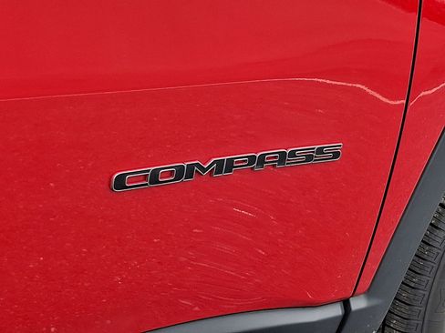 Used 2020 Jeep Compass Trailhawk AWD/4WD image 29