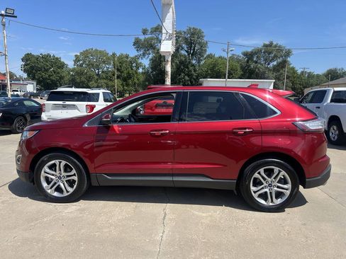 Used 2017 Ford Edge Titanium FWD image 5
