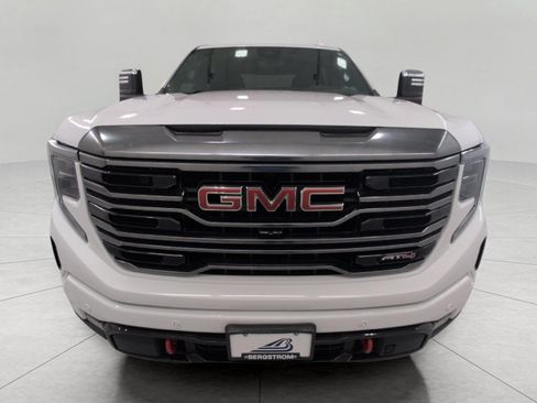 Used 2024 GMC Sierra 1500 AT4 w/ Technology Package AWD/4WD image 13