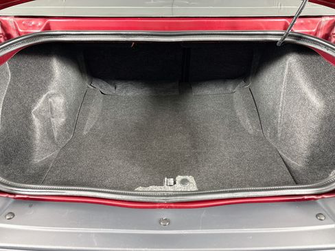 Used 2017 Dodge Challenger R/T Scat Pack RWD image 38