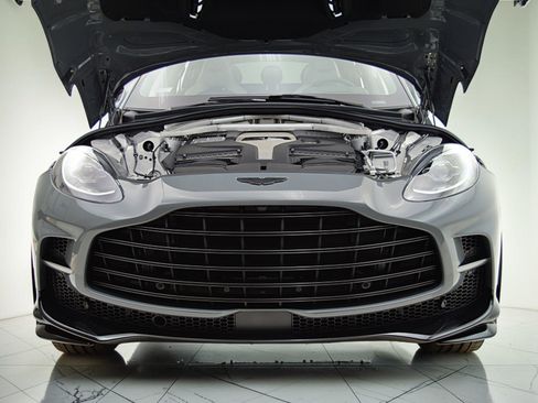 Used 2023 Aston Martin DBX 707 AWD/4WD image 21