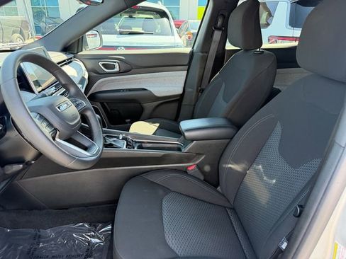 Used 2025 Jeep Compass Sport AWD/4WD image 12