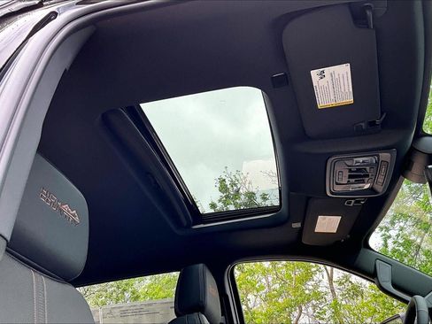 New 2026 Chevrolet Silverado 2500 High Country w/ Midnight Edition AWD/4WD image 25