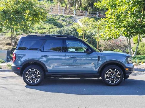 Used 2023 Ford Bronco Sport Outer Banks w/ Tech Package AWD/4WD image 7