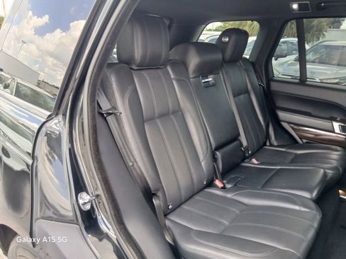 Used 2014 Land Rover Range Rover HSE AWD/4WD image 16
