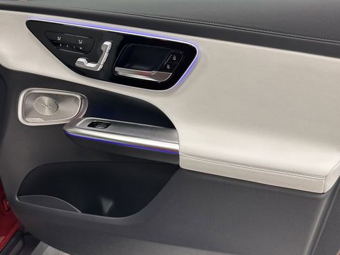 New 2026 Mercedes-Benz GLC 350e 4MATIC image 17