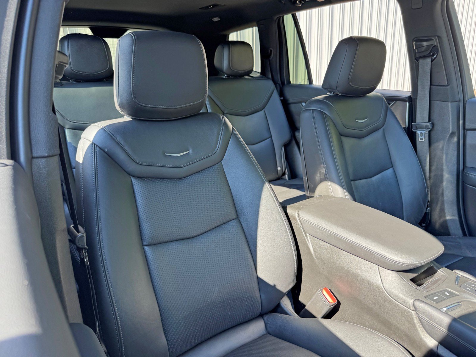 Used 2022 Cadillac XT6 Premium Luxury w/ Technology Package FWD image 40