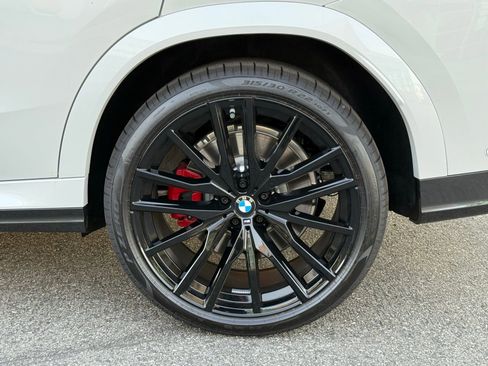 New 2026 BMW X6 M60i image 17