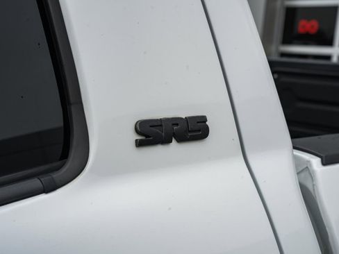 Used 2016 Toyota Tundra SR5 w/ SR5 Upgrade Package image 16