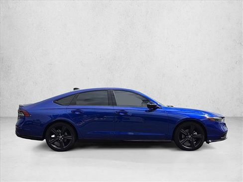 Used 2023 Honda Accord Sport image 4