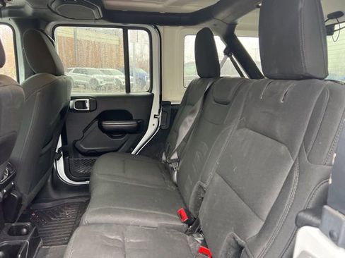 Used 2019 Jeep Wrangler Unlimited Sport S image 15