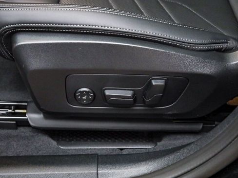 Used 2026 BMW X2 xDrive28i w/ Convenience Package AWD/4WD image 22