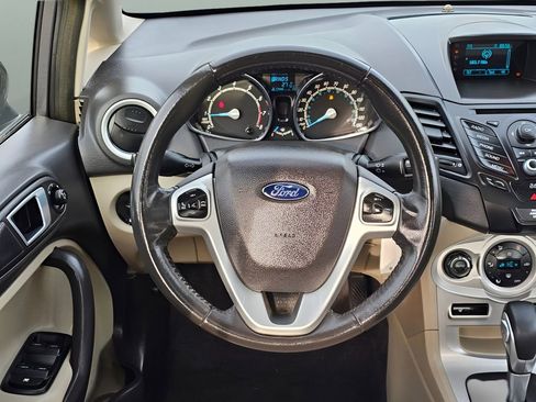 Used 2014 Ford Fiesta SE w/ Comfort Package FWD image 15