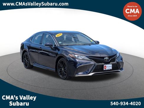 Used 2022 Toyota Camry XSE FWD image 1