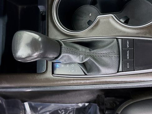 Used 2023 Toyota Camry SE image 20