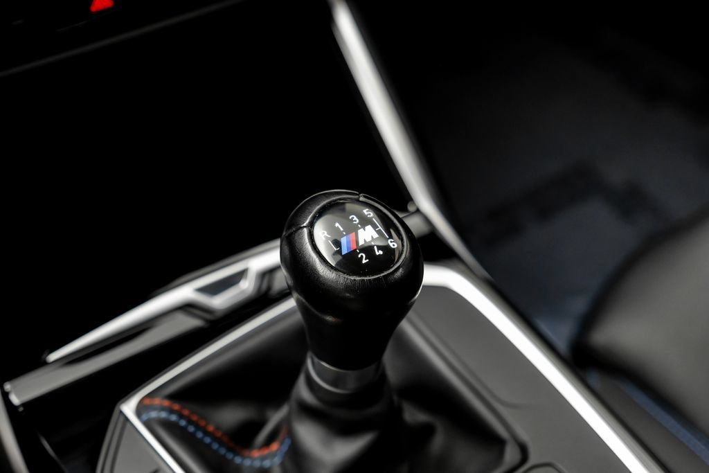 Used 2023 BMW M2 w/ Lighting Package RWD image 26