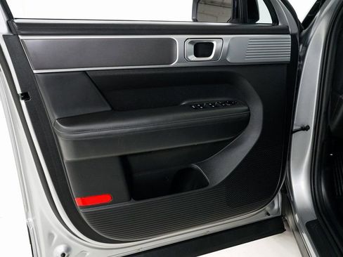 Used 2025 Hyundai Santa Fe XRT image 9