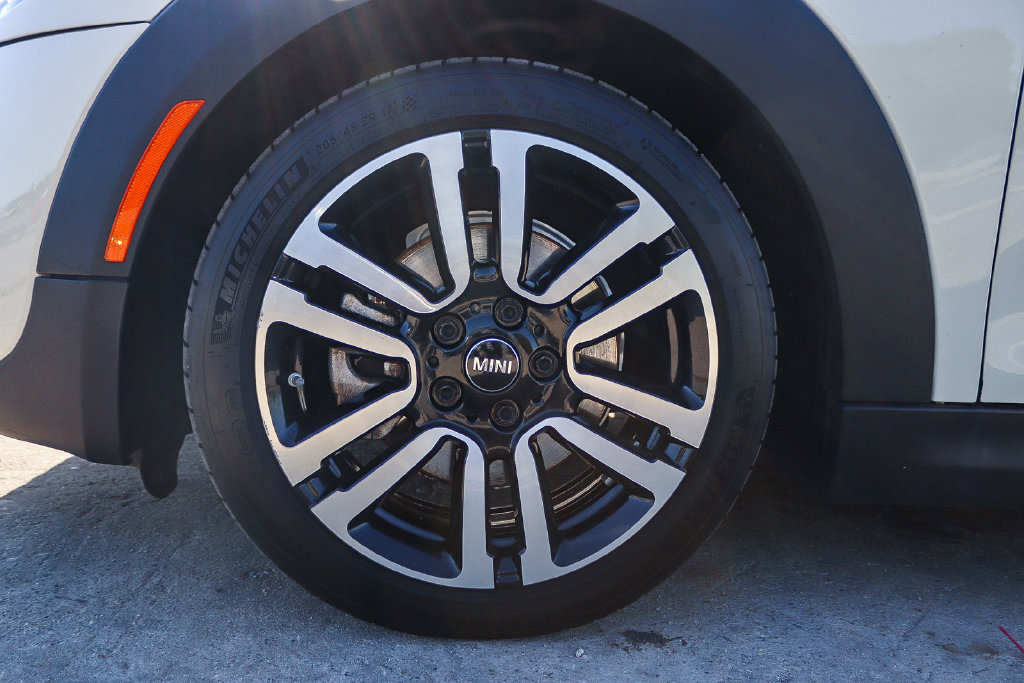 Used 2020 MINI Cooper S FWD image 15