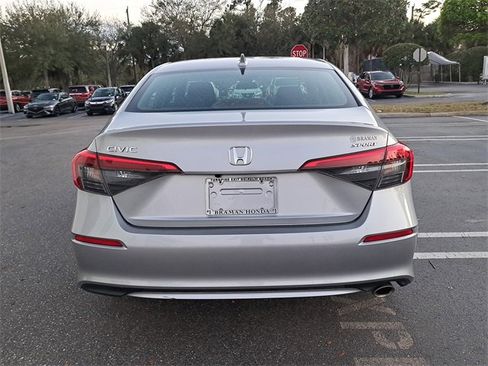 Used 2023 Honda Civic Sport image 5