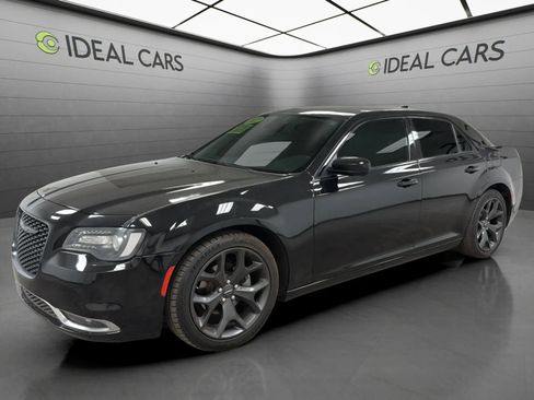 Used 2022 Chrysler 300 Touring w/ Sport Appearance Package RWD image 1