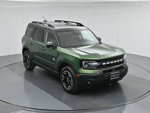 Certified 2025 Ford Bronco Sport Outer Banks w/ Outer Banks Tech Package+ image 44