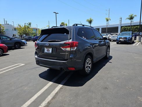 Certified 2023 Subaru Forester Premium AWD/4WD image 7