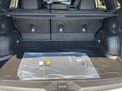 Used 2025 Subaru Forester Limited image 11