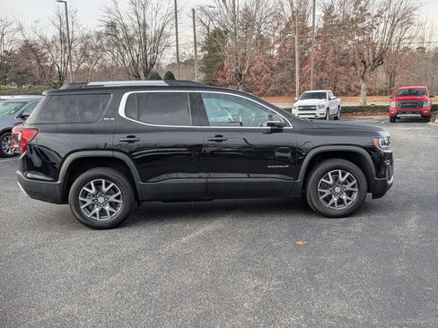 Certified 2023 GMC Acadia SLE w/ Driver Convenience Package image 10