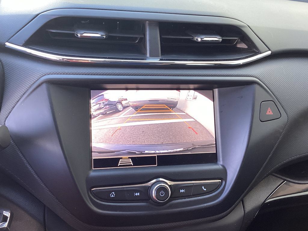 Used 2021 Chevrolet TrailBlazer LS AWD/4WD image 24