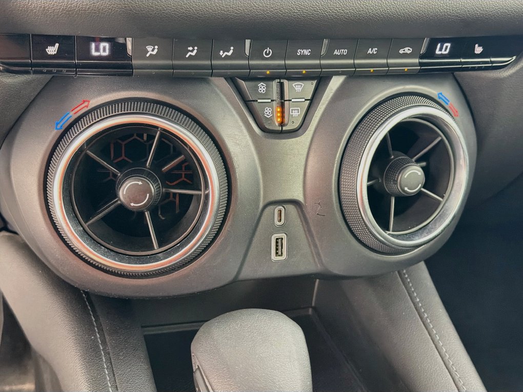 Used 2021 Chevrolet Blazer LT FWD image 23