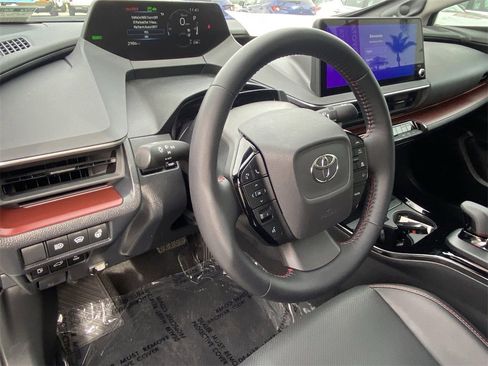 Certified 2026 Toyota Prius XSE Premium image 19