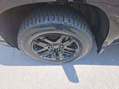 Used 2022 Chevrolet Silverado 1500 RST AWD/4WD image 14