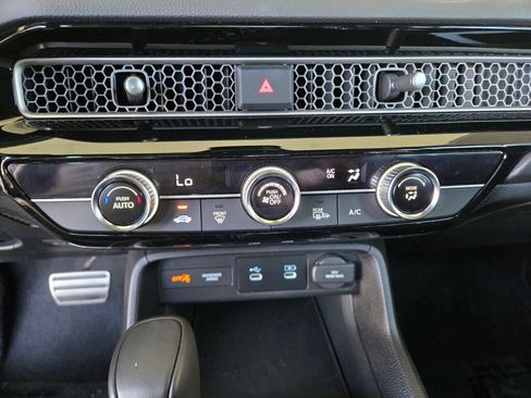 Certified 2025 Honda Civic Sport image 17