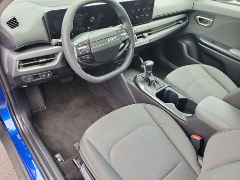 Used 2025 Kia K4 FWD image 18