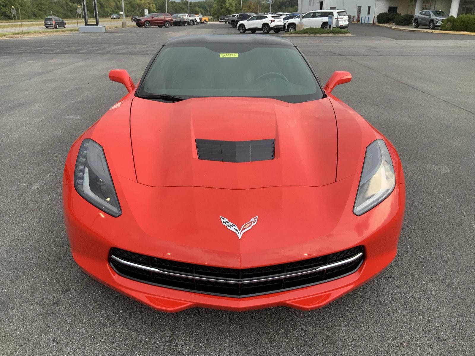 Used 2016 Chevrolet Corvette Stingray Coupe RWD image 3