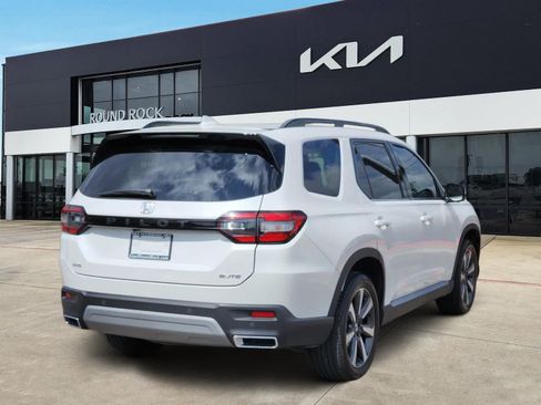 Used 2025 Honda Pilot Elite image 5
