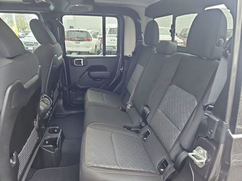 New 2026 Jeep Gladiator Mojave image 23