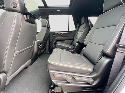 New 2026 GMC Yukon Elevation image 17