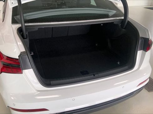 Used 2025 Audi A6 Premium Plus w/ Premium Plus Package image 17