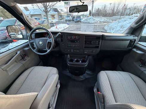 Used 2023 Chevrolet Express 3500 LS image 33