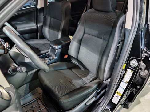 Used 2014 Toyota RAV4 LE AWD/4WD image 17