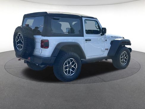 Used 2025 Jeep Wrangler Rubicon w/ Convenience Group AWD/4WD image 6