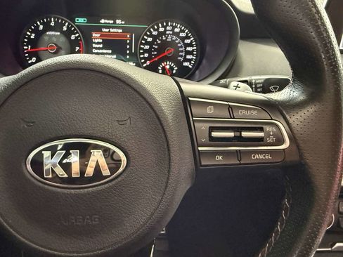 Used 2018 Kia Stinger GT1 image 15