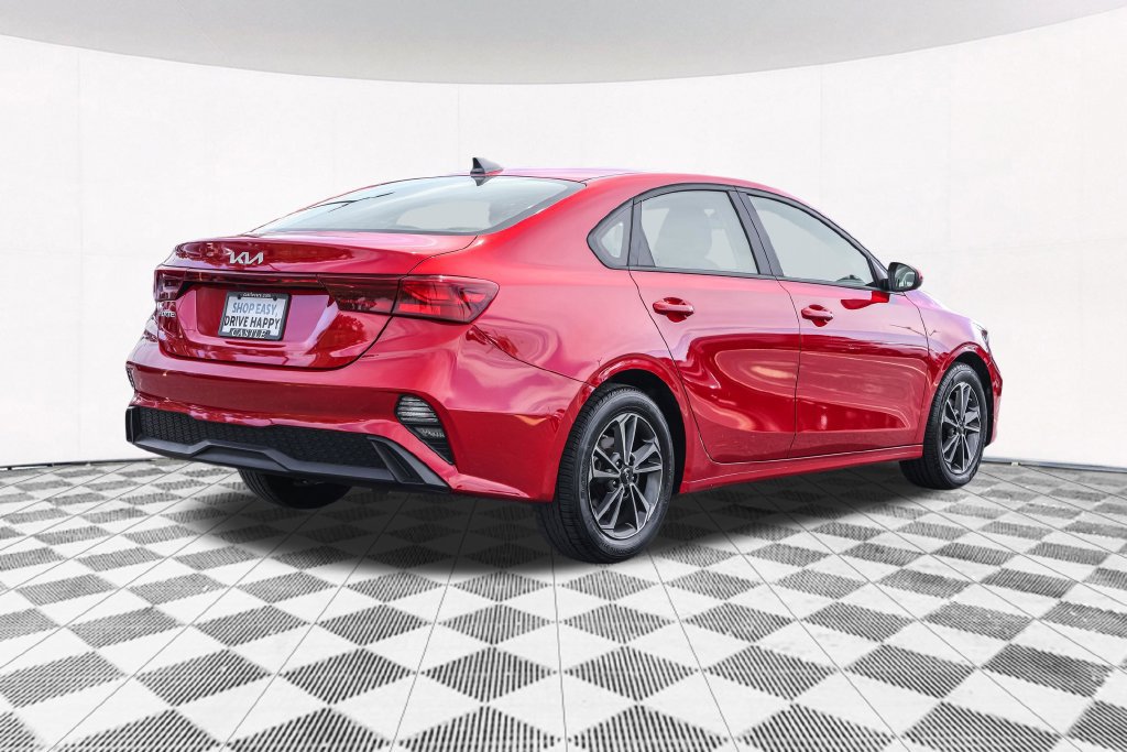 Used 2024 Kia Forte LXS FWD image 11
