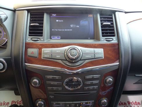 Used 2017 INFINITI QX80 Base AWD 4dr SUV w/ Deluxe Technology Package image 66